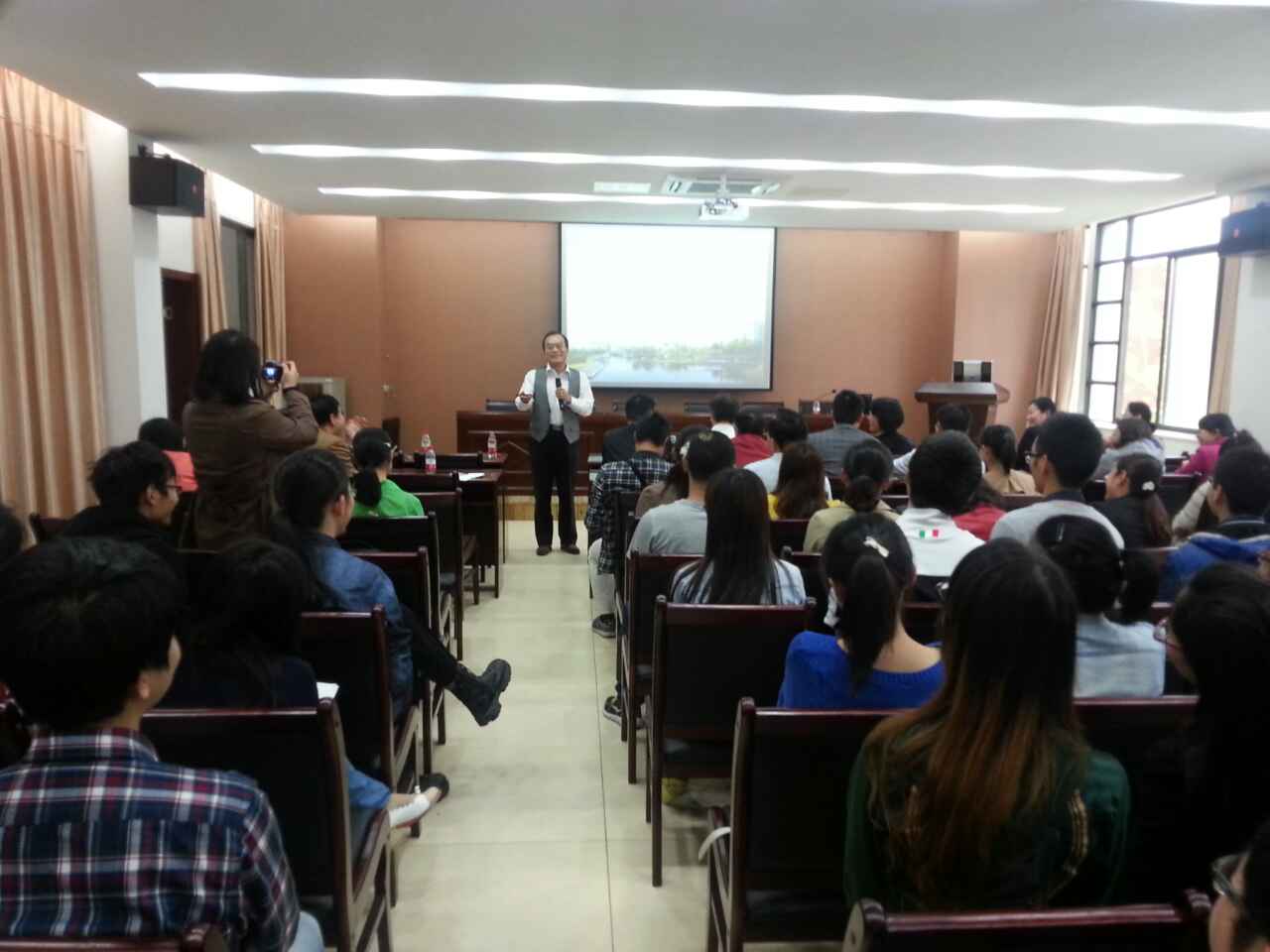 上海中医药大学收米直播