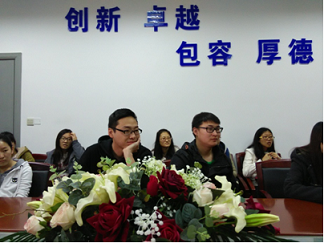 考研路上的助力者，向榜样学习 ―― 收米直播
12中药与11中药考研成功者交流