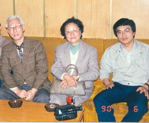 专注中药产学研三十余年：记上海中医药大学收米直播
院长徐宏喜